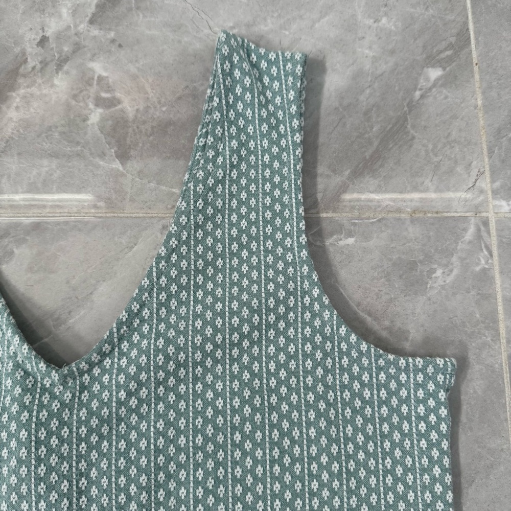 Women’s Madewell Jacquard Peekaboo Back Crop V-Neck Tank Top Size Small - Picture 5 of 16